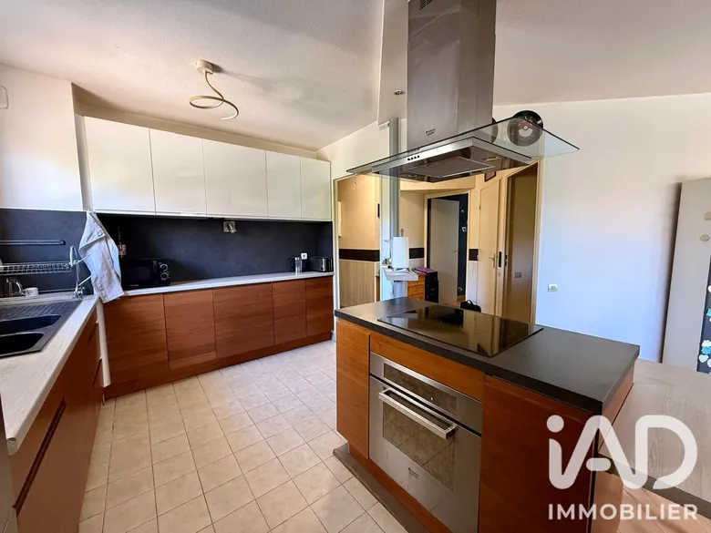 Appartement 2 pièces 51 m² · à Saint-Genis-Laval · 51,3 m² · 159 000 €