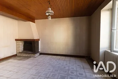 House in Saint-Moreil (23400)
