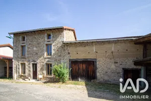 Maison à Vertolaye (63480)