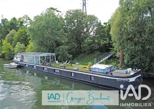 Barge in Carrières-sous-Poissy (78955)