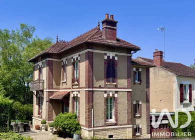 Maison traditionnelle à Deux Rivières (89460)