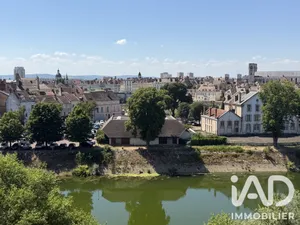Apartment in Chalon-sur-Saône (71100)