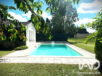 Architectural house in Bergerac (24100)