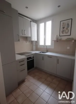 Apartment in Paris (75011)