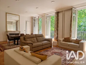 Appartement à Paris (75008)