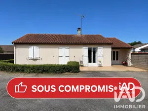Maison de ville à Civray (86400)