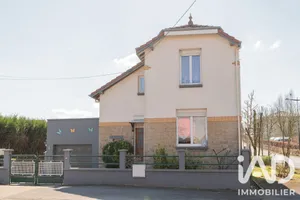Maison traditionnelle à Villers-Semeuse (08000)