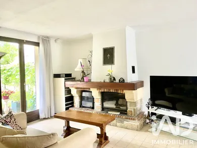 House in Moissy-Cramayel (77550)