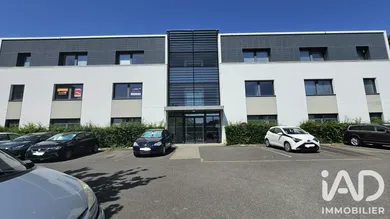 Commercial walls in Chartres-de-Bretagne (35131)