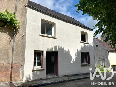 Townhouse in Mailly-la-Ville (89270)