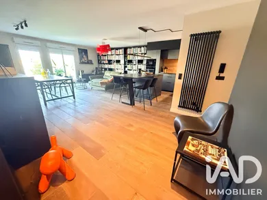 Appartement à Bordeaux (33200)