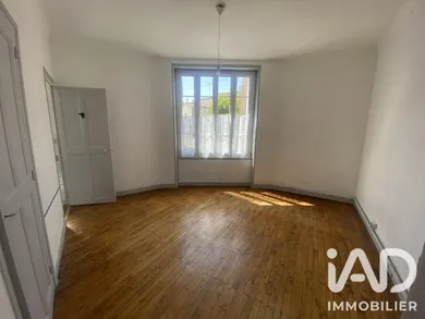 Appartement à La Roche-sur-Yon (85000)