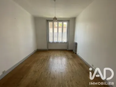 Appartement à La Roche-sur-Yon (85000)
