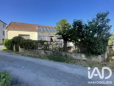 Maison traditionnelle à Auriac-du-Périgord (24290)