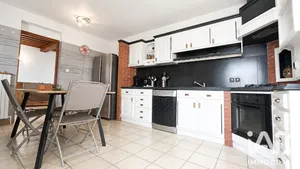 House in Cours (69470)
