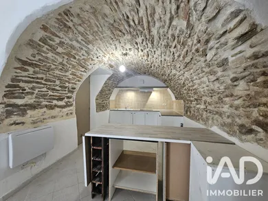 Appartement à Saint-Julien-de-Peyrolas (30760)