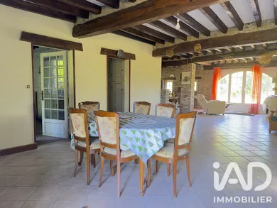 Maison de campagne à Chessy-les-Prés (10130)