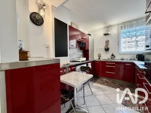 Apartment in Aix-en-Provence (13100)