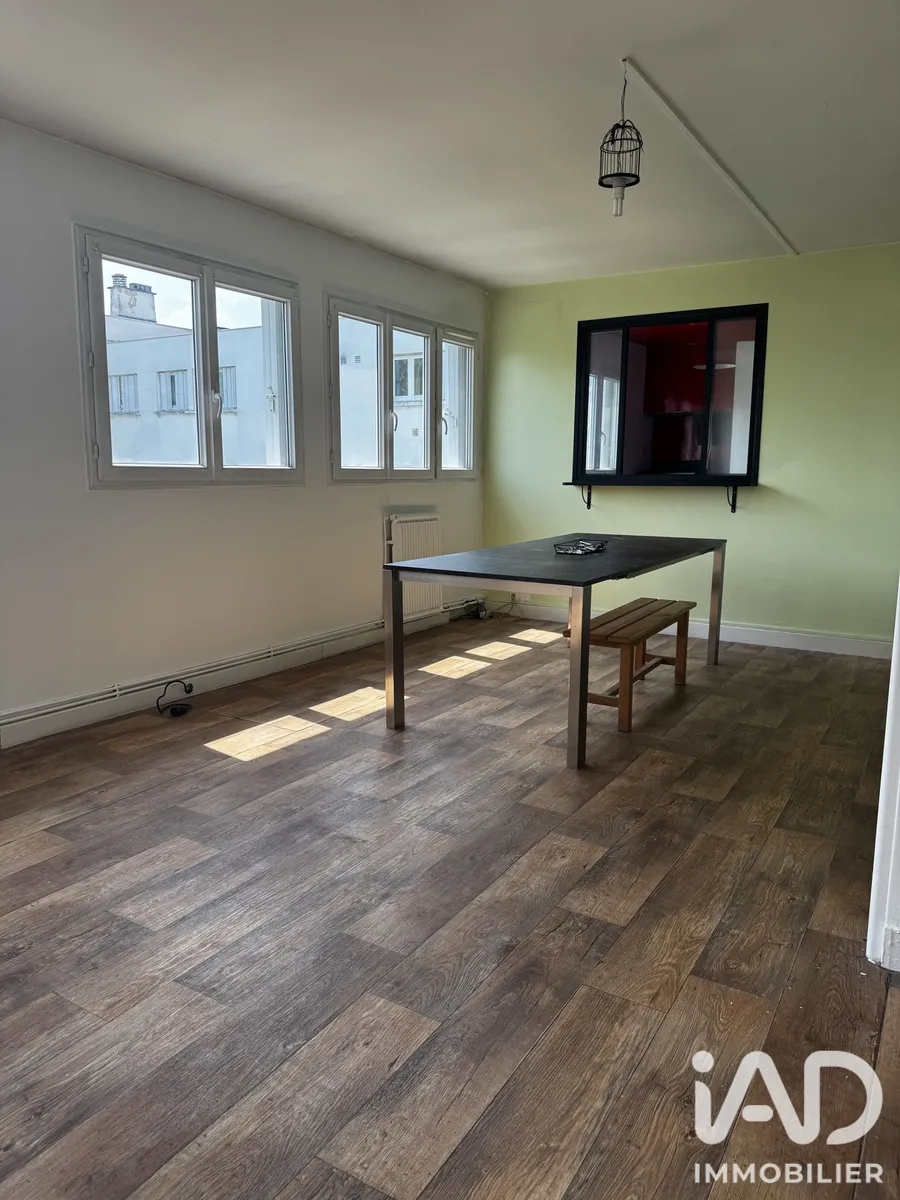 Appartement à Villiers-le-Bel (95400) photo 3