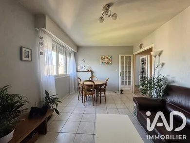Appartement à Les Ulis (91940)