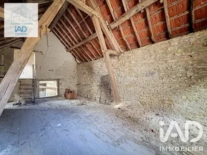 Immeuble à Saint-Pierre-le-Moûtier (58240)