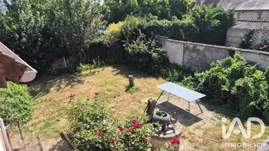 Townhouse in Saint-Pierre-lès-Elbeuf (76320)
