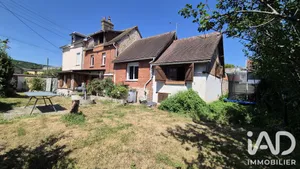 Townhouse in Saint-Pierre-lès-Elbeuf (76320)