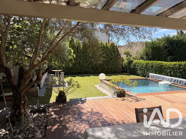 Maison 5 pièces 124 m² · à Vaulx-en-Velin · 124 m² · 480 000 €
