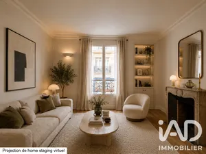 Apartment in Paris (75017)