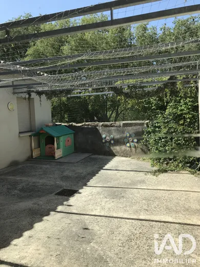 Maison à Saint-Quentin-la-Poterie (30700)