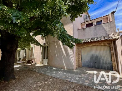 Village house in Carpentras (84200)