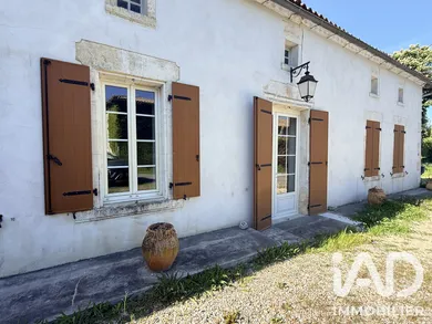Maison de campagne à Montmérac (16300)