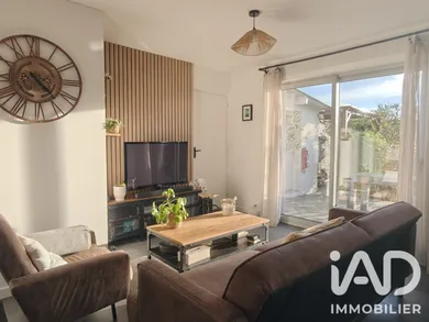 House in Indre (44610)