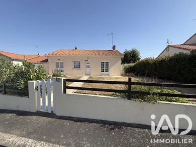 Maison à Parthenay (79200)