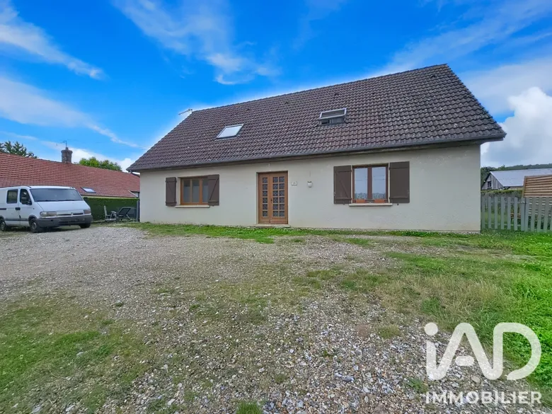 Immeuble 1 pièce 168 m² · à Neuf-Marché · 168 m² · 190 000 €