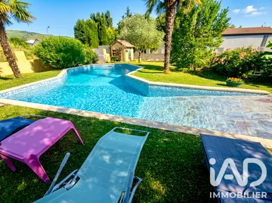 House in Sarras (07370)