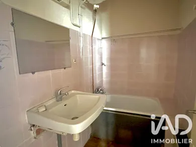 Appartement à Bourg-Saint-Andéol (07700)