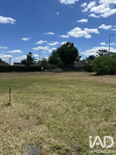 Terrain à bâtir à Saint-Genis-les-Ollières (69290)