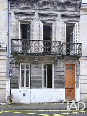 Townhouse in Bordeaux (33000)