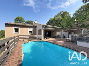 Maison à Taradeau (83460)
