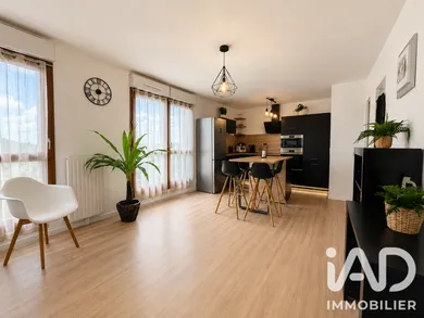 Appartement à Mantes-la-Ville (78711)