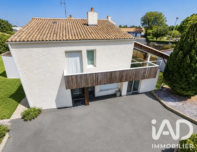 Maison 7 pièces 135 m² · à Le Poiré-sur-Vie · 135 m² · 259 500 €