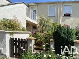 Appartement à Combs-la-Ville (77380)