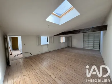 Apartment in Bordeaux (33000)