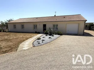 Maison traditionnelle à Châtillon-sur-Thouet (79200)