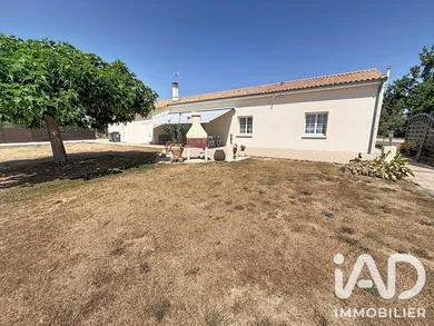 Maison traditionnelle à Châtillon-sur-Thouet (79200)