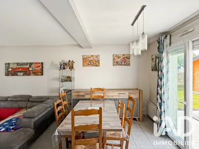 Maison à Merlevenez (56700)
