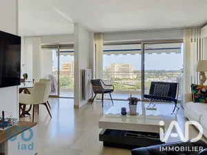 Apartment in Mandelieu-la-Napoule (06210)