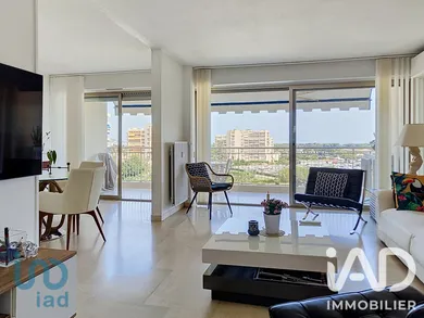 Apartment in Mandelieu-la-Napoule (06210)