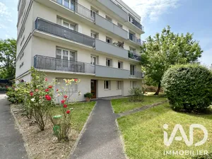Studio à Maisons-Alfort (94700)